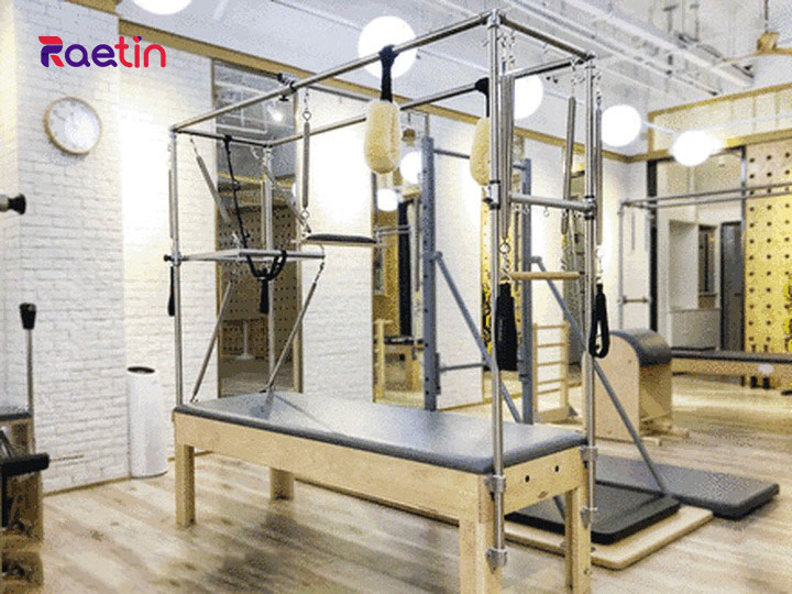 Pilates equipment - Cadillac Cadillac bed